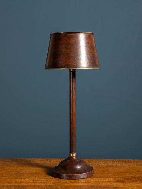 Hovedbilde  Bordlampe med skjerm