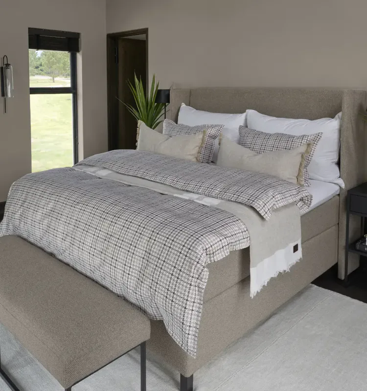 Halvor Bakke Chateau Roubine sengesett Beige