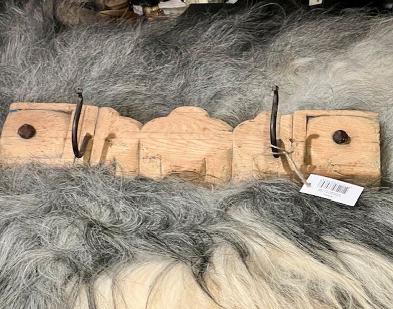 Grimaud knaggrekke med 2 kroker